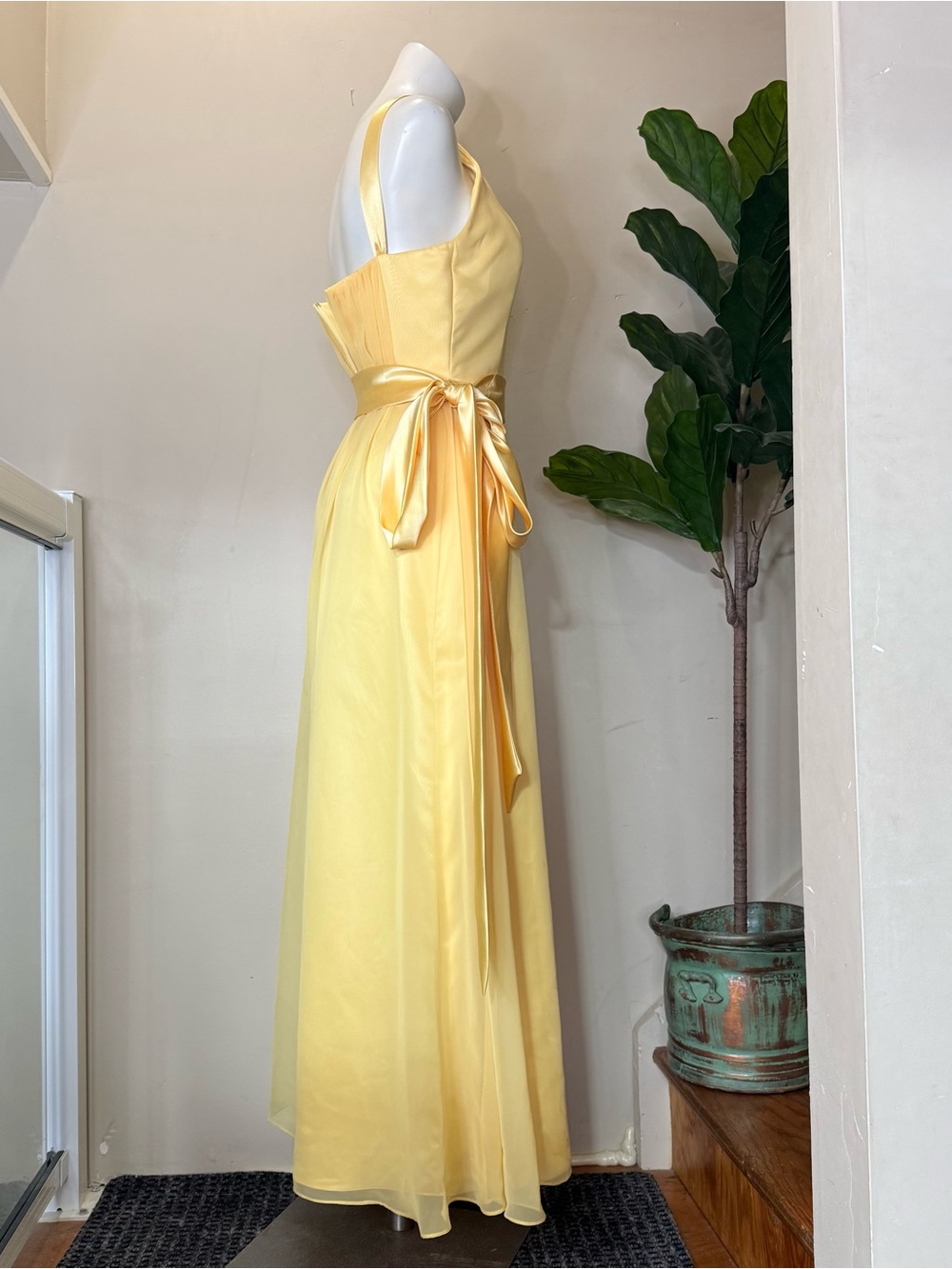 AFTER SIX Halter Gown size Small (see measurements) - Picture 5 of 15